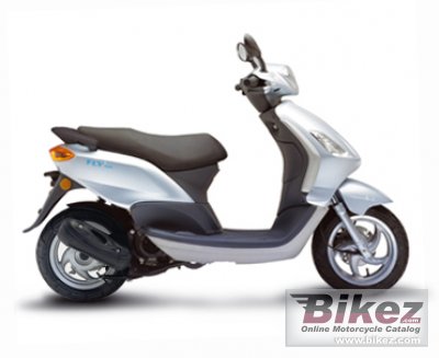 2008 Piaggio Fly 100 photo